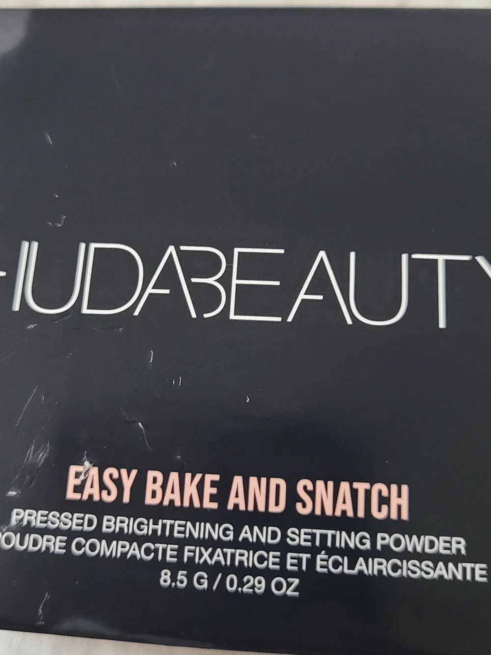 HUDA BEAUTY Easy Bake and Snatch Palette - Cherry Blossom Cake